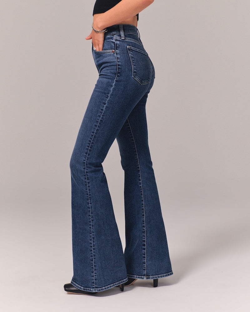 Vintage Chic Bell-Bottom Jeans
