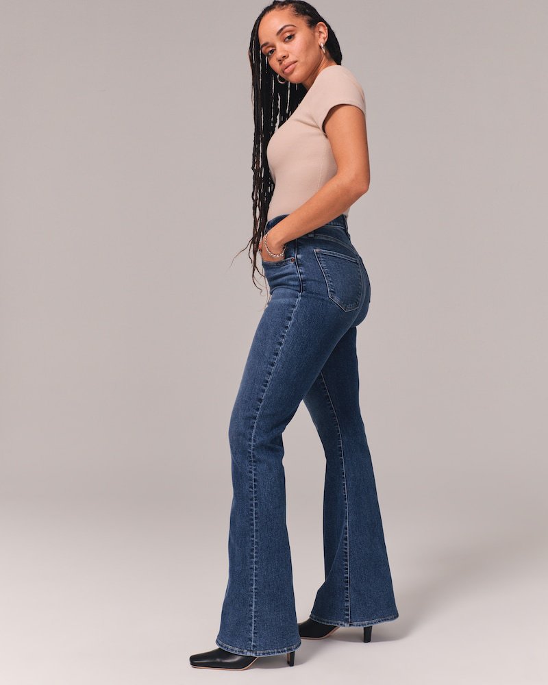 Vintage Chic Bell-Bottom Jeans