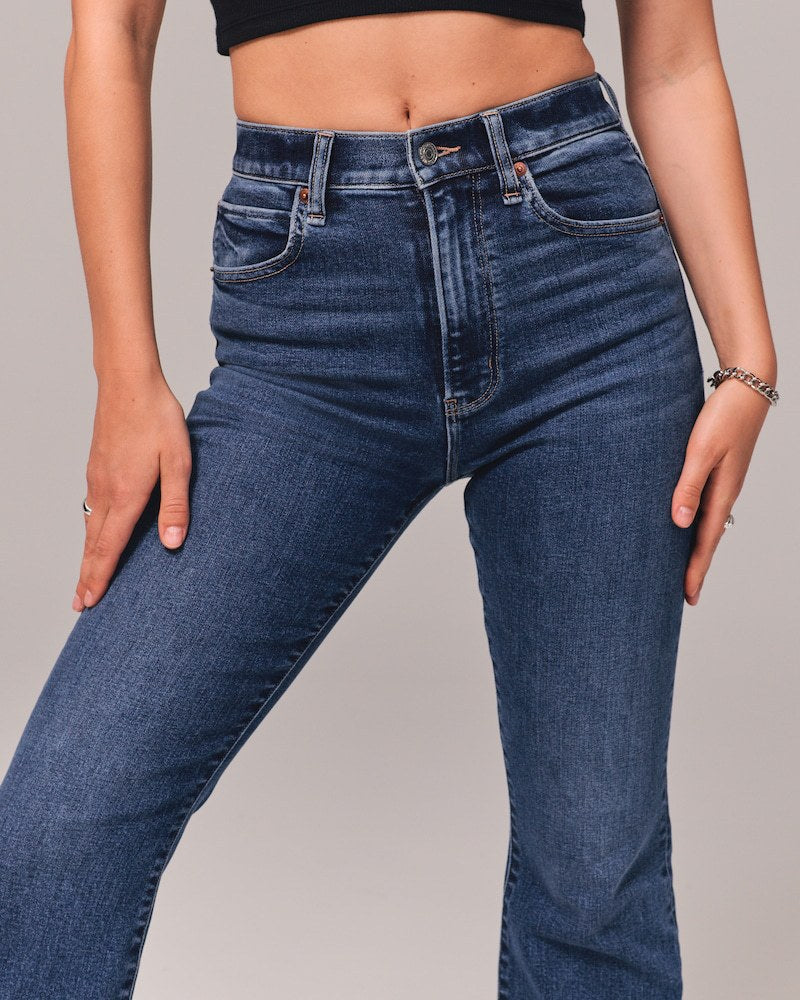 Vintage Chic Bell-Bottom Jeans